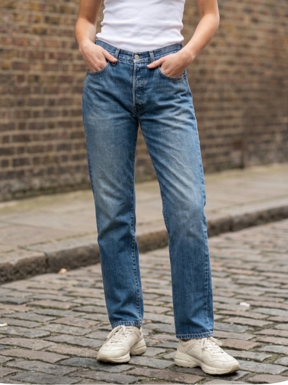 LEVI’S Vintage 90’s 501 Jeans Relaxed Fit Size 32 x 30